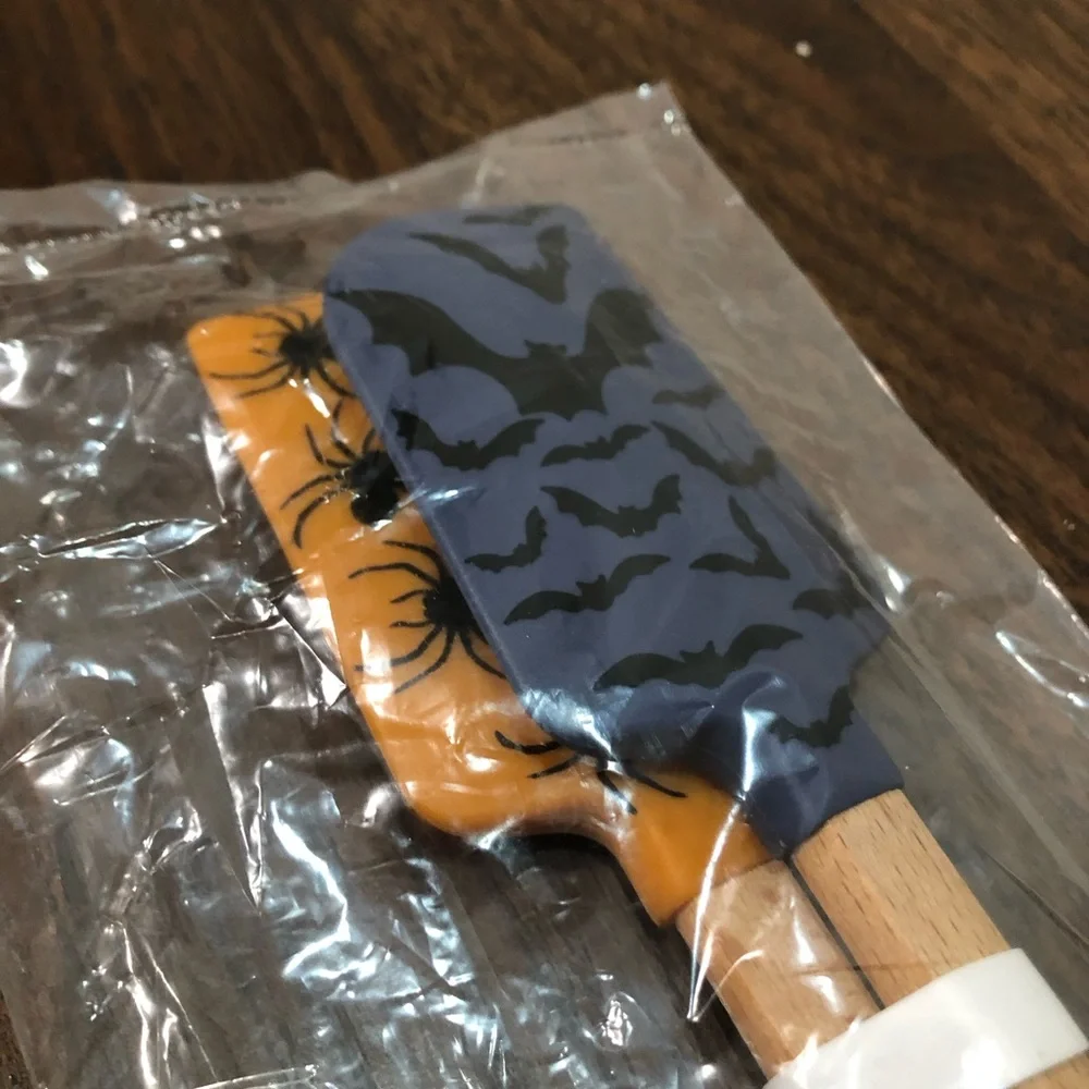 Williams Sonoma Halloween Bats and Spiders, Set of 2, Mini Spatulas